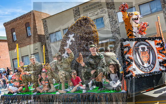 Route 66- Homecoming Parade in Waynesville, MO (C)2017PicsbyJax #WHS #waynesvillehomecoming2017 #WMS #tigerpride #getyourpicsonroute66 #picsbyjax -2623.jpg