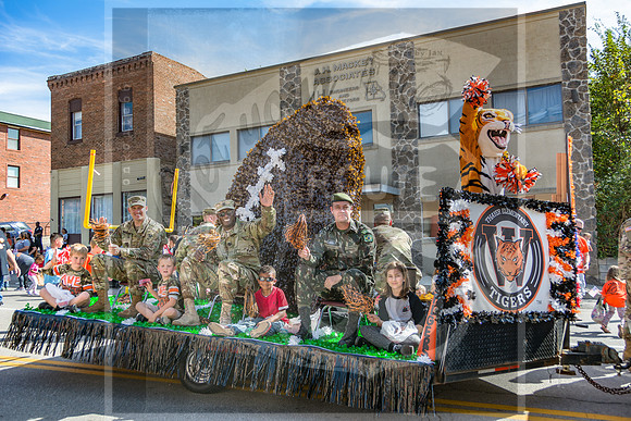 Route 66- Homecoming Parade in Waynesville, MO (C)2017PicsbyJax #WHS #waynesvillehomecoming2017 #WMS #tigerpride #getyourpicsonroute66 #picsbyjax -2624.jpg