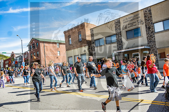 Route 66- Homecoming Parade in Waynesville, MO (C)2017PicsbyJax #WHS #waynesvillehomecoming2017 #WMS #tigerpride #getyourpicsonroute66 #picsbyjax -2626.jpg