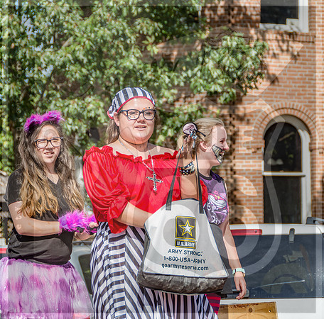 Route 66- Homecoming Parade in Waynesville, MO (C)2017PicsbyJax #WHS #waynesvillehomecoming2017 #WMS #tigerpride #getyourpicsonroute66 #picsbyjax -2655.jpg