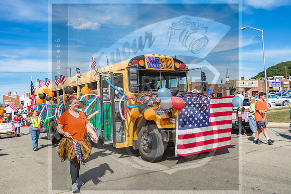 Route 66- Homecoming Parade in Waynesville, MO (C)2017PicsbyJax #WHS #waynesvillehomecoming2017 #WMS #tigerpride #getyourpicsonroute66 #picsbyjax -2678.jpg