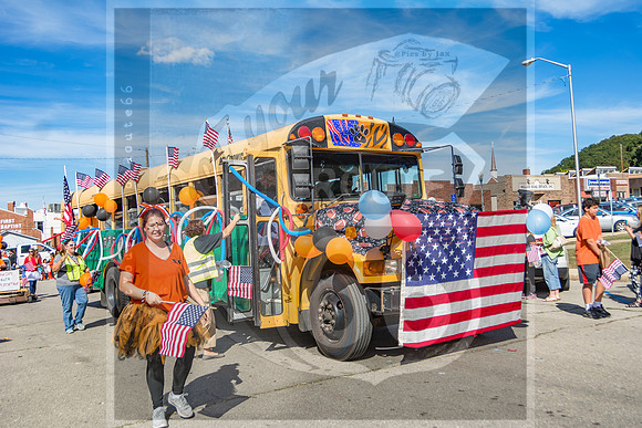 Route 66- Homecoming Parade in Waynesville, MO (C)2017PicsbyJax #WHS #waynesvillehomecoming2017 #WMS #tigerpride #getyourpicsonroute66 #picsbyjax -2680.jpg