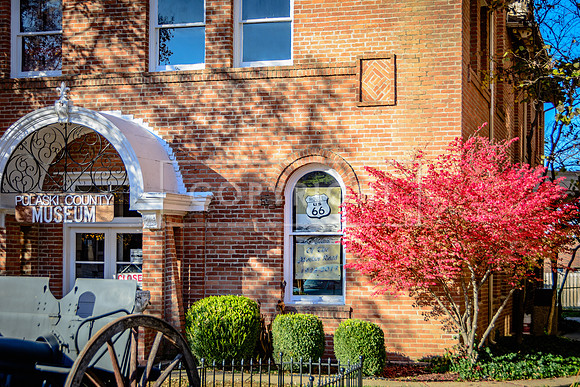 Route 66 - Fall in Waynesville, MO  (c)PicsbyJax #rt66courthouse #getyourpicsonroute66 #route66 #picsbyjax-5323.jpg