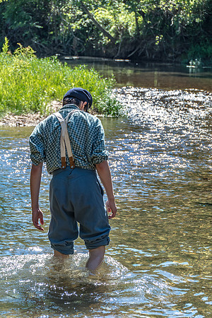 Civil War re-enactors on the banks of the Roubidoux during Old Settlers Day© PicsbyJax-6305.jpg