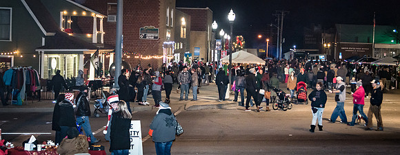 Christmas on the Square 2016 (c)PicsbyJax #waynesvilledowntownbusinessassociation #waynesvillemo #cityofWaynesville #route66 #getyourpicsonroute66 #picsbyjax-2512.jpg