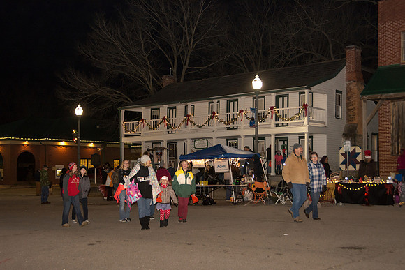 Christmas on the Square 2016 (c)PicsbyJax #waynesvilledowntownbusinessassociation #waynesvillemo #cityofWaynesville #route66 #getyourpicsonroute66 #picsbyjax-2555.jpg