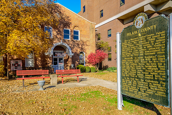 Route 66 - Fall in Waynesville, MO  (c)PicsbyJax #rt66courthouse #getyourpicsonroute66 #route66 #picsbyjax-5317.jpg