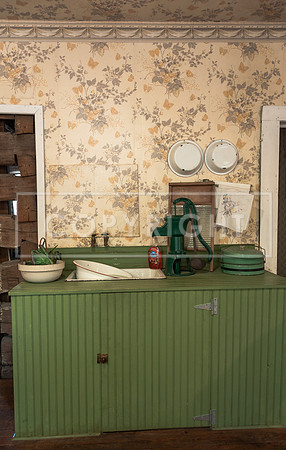 Old Stagecoach Stop Interior 2015-6607.jpg