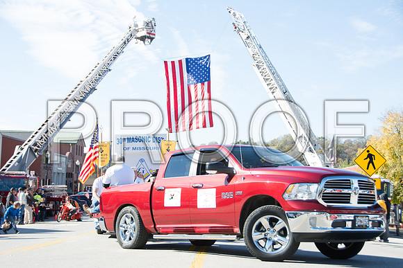 Veterans Day 2016 (c)PicsbyJax #veterans #veteransday #respect #freedomisntfree #smalltownUSA #route66 #waynesvillemo #getyourpicsonroute66 #picsbyjax-1448.jpg