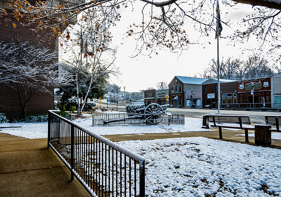 First Snow 122317 (c)PicsbyJax #snow #whitechristmas -9702.jpg