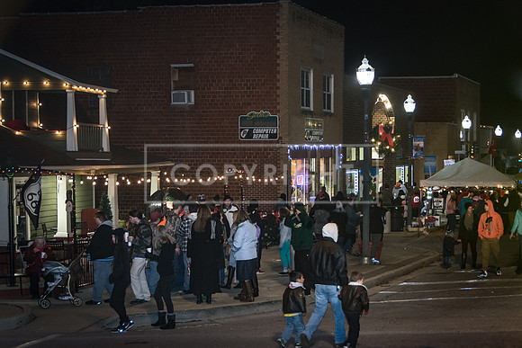 Christmas on the Square 2016 (c)PicsbyJax #waynesvilledowntownbusinessassociation #waynesvillemo #cityofWaynesville #route66 #getyourpicsonroute66 #picsbyjax-2505.jpg
