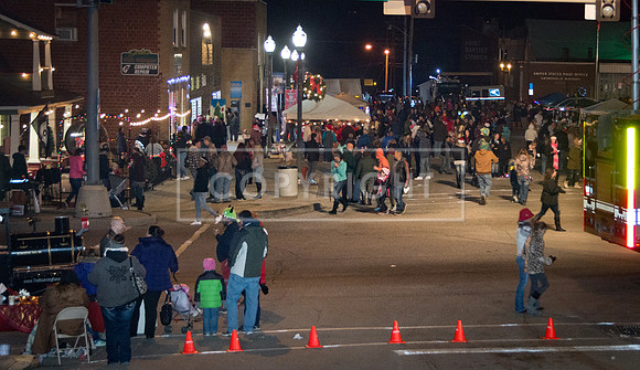 Christmas on the Square 2016 (c)PicsbyJax #waynesvilledowntownbusinessassociation #waynesvillemo #cityofWaynesville #route66 #getyourpicsonroute66 #picsbyjax-2506.jpg