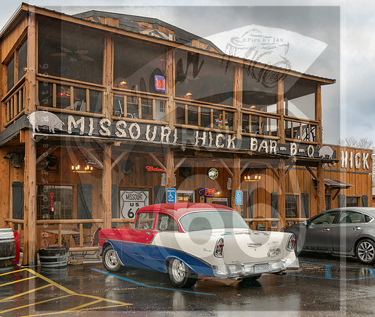 Route 66 -  Missouri Hick BBQ Dinner after the Trail of Tears Reopening Event in Jerome, MO ©PicsbyJax #route66 #missourihickbbq #trailoftearsmemorialandhealinggardens #jeromemo #cubamo #getyourpicson