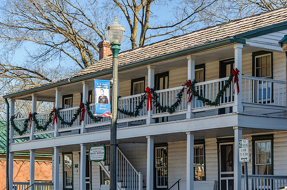 It's beginning to ook a lot like Christmas in Waynesville, MO (c)2017PicsbyJax #waynesvillemo #picsbyjax #christmas2017 -0070.jpg