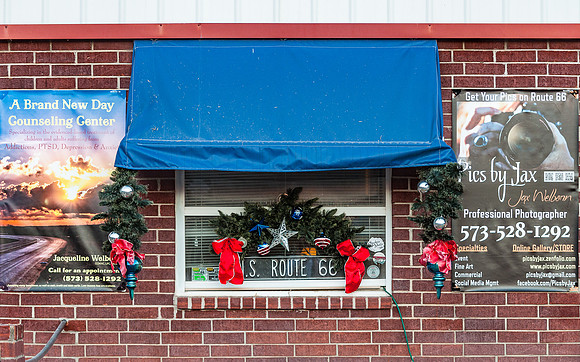 It's beginning to ook a lot like Christmas in Waynesville, MO (c)2017PicsbyJax #waynesvillemo #picsbyjax #christmas2017 -0181.jpg