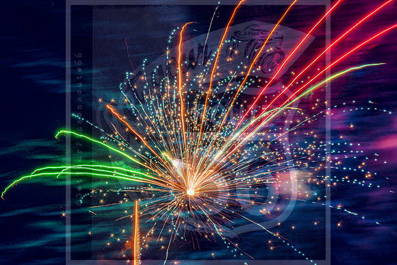 Richland Fireworks 2022 ©Pics by Jax-3655.jpg