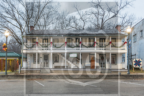 Old Stagecoach Stop in Waynesville MO_ Christmas Season (c)2016PicsbyJax -3678-HDR