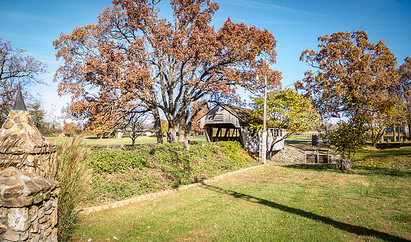 E.D.Rush Covered Bridge in Lebanon, MO (C)2017PicsbyJax-5334.jpg