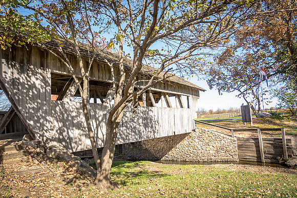 E.D.Rush Covered Bridge in Lebanon, MO (C)2017PicsbyJax-5343.jpg