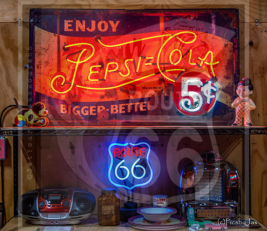 Route 66- Arcadia Neon Fest 2017 Trip (c)PicsbyJax #route66 #arcadia #oklahoma #neonfest2017 #route66roadtrip #getyourpicsonroute66 #picsbyjax -8939.jpg