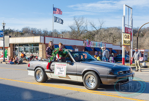 Waynesville Christmas Parade 2021 ©PicsbyJax-4300.jpg