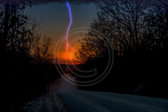 Back Roads - Rio Rd Richland, MO (C)2017PicsbyJax #someofmybesttimeshavebeenongravelroads #picsbyjax-6102.jpg