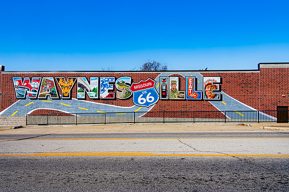 Route 66 Ray Harvey Mural in Waynesville, MO ©PicsbyJax-0901.jpg