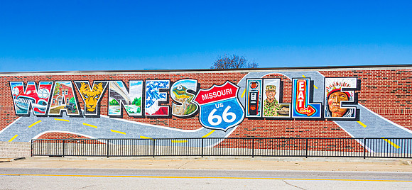 Route 66 Ray Harvey Mural in Waynesville, MO ©PicsbyJax-0896.jpg
