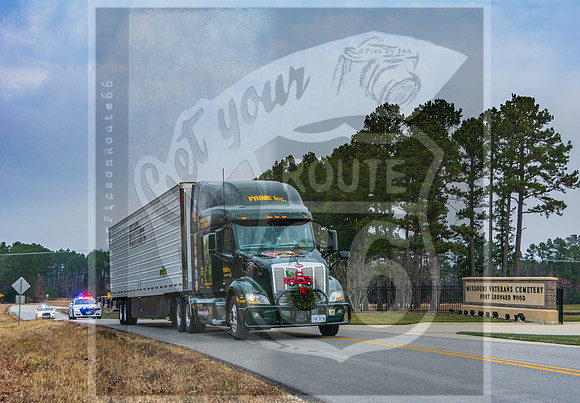 Wreaths Across America Delivery 2020-5220.jpg