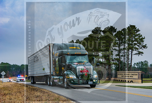 Wreaths Across America Delivery 2020-5221.jpg