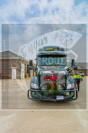 Wreaths Across America Delivery 2020-5241.jpg