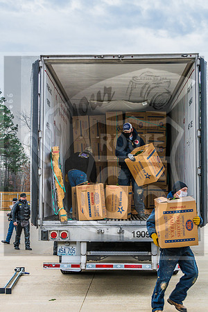 Wreaths Across America Delivery 2020-5272.jpg