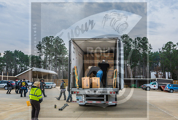 Wreaths Across America Delivery 2020-5274.jpg