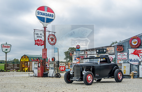 Route 66-  Wallace '32 - Cuba, MO 2016 (c)PicsbyJax #cubafest #route66 #32ford #roadiecar #roadster #vintagecar  #32Ford #getyourpicsonroute66 #picsbyjax #allmyrowdyroadiefriends-8890