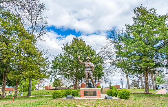 FLW Memorial Park-5663-Enhanced-NR.jpg