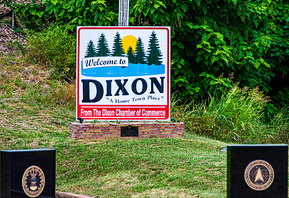 Dixon Welcome Sign_PCN22-3444.jpg