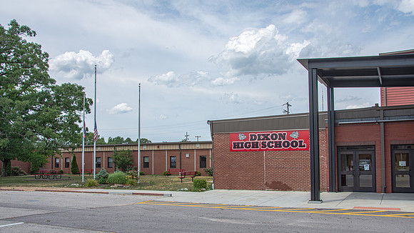 Dixon HS_PCN22-3429.jpg