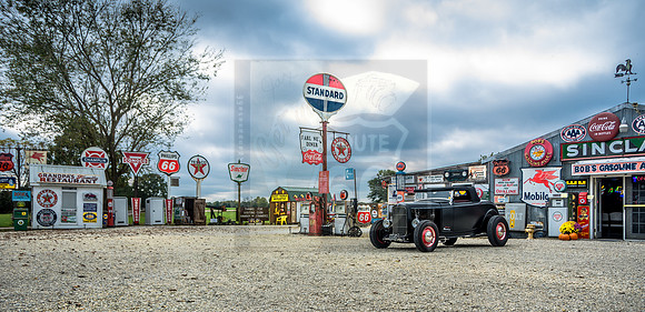 Route 66-  Wallace '32 - Cuba, MO 2016 (c)PicsbyJax #cubafest #route66 #32ford #roadiecar #roadster #vintagecar  #32Ford #getyourpicsonroute66 #picsbyjax #allmyrowdyroadiefriends-8882